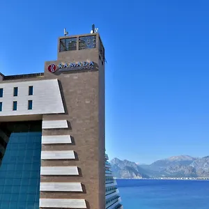 Hotel Ramada Plaza *****